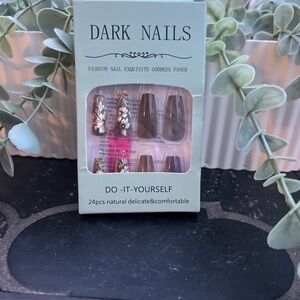 Dark Nails DIY Set with Brown and Pink Accents